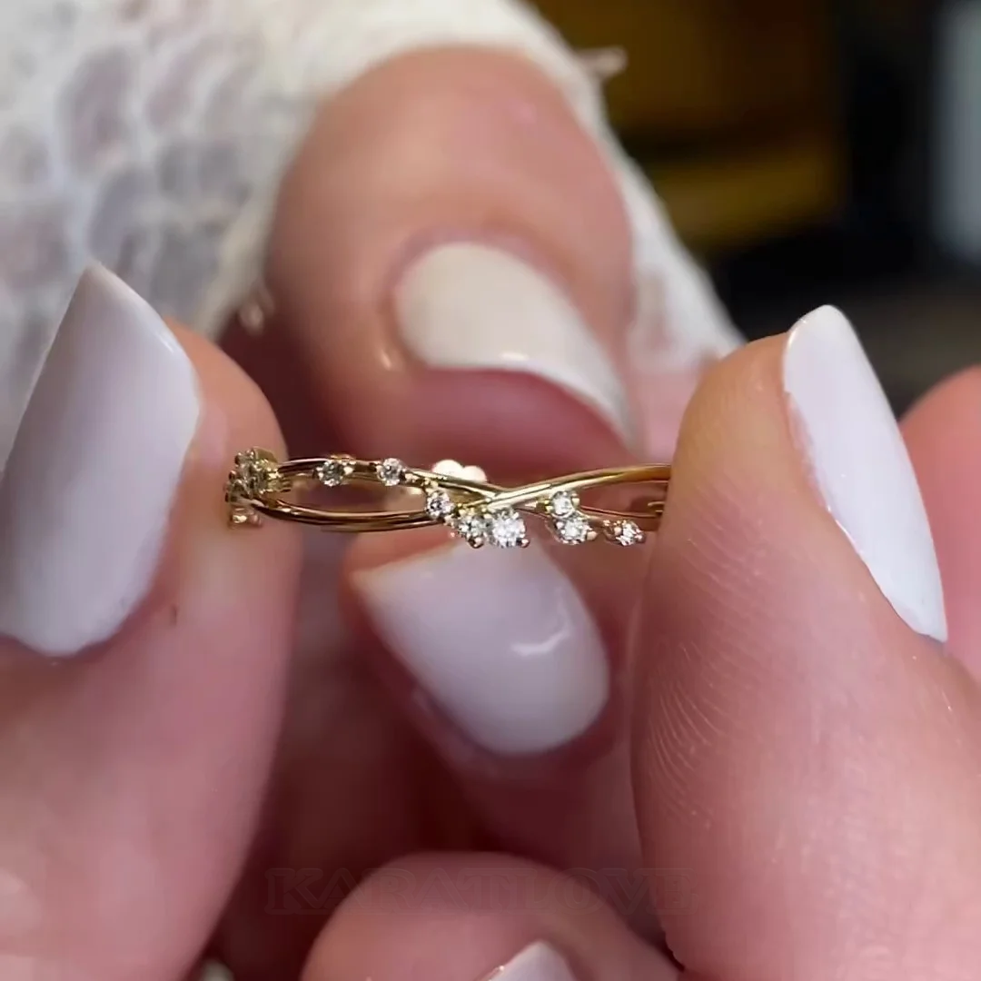 Rundschliff Diamantweiß 925er Sterlingsilber Gelbgold Minimalistisch Stapelfähig Ringband Rundschliff Diamantweiß 925er Sterlingsilber Gelbgold Minimalistisch Stapelfähig Ringband