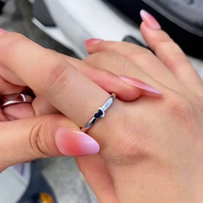 Paar-Ringe aus Sterlingsilber mit hohlem Herz