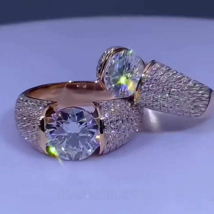Paar-Ringe aus rosévergoldetem Sterlingsilber mit Brillantschliff-Diamant