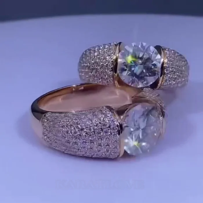 Paar-Ringe aus rosévergoldetem Sterlingsilber mit Brillantschliff-Diamant