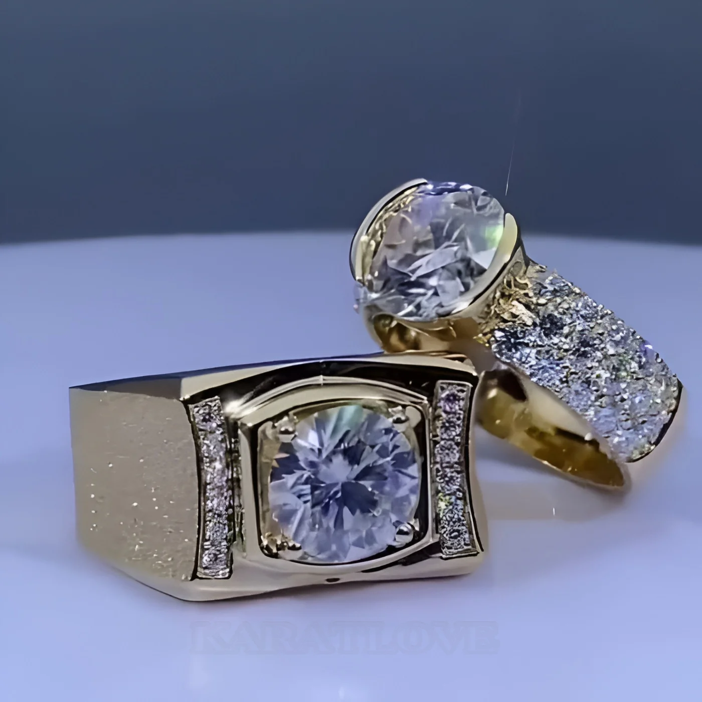 Paar-Ringe aus gelbvergoldetem Sterlingsilber mit Brillantschliff-Diamant