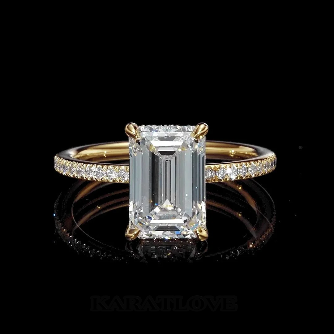 Smaragdschliff Diamantweiß 925er Sterlingsilber Gelbgold Verstecktes Halo Verlobungsring