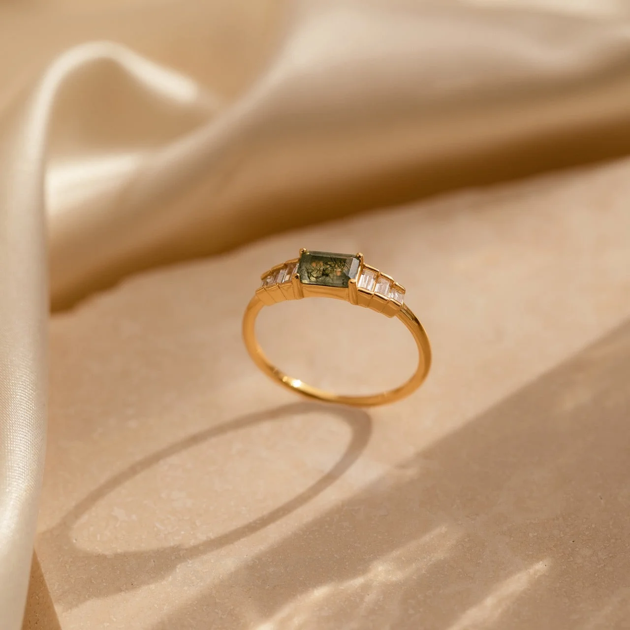 Radiantschliff Peridotgrün Agate 925er Sterlingsilber Gelbgold Minimalistisch Verlobungsring