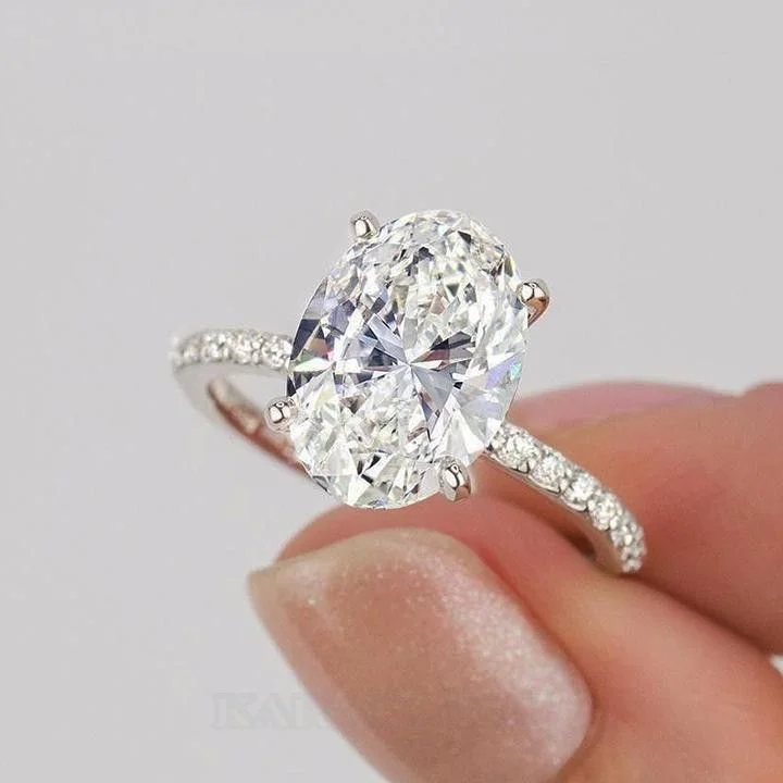 Ovalschnitt Diamantweiß 925er Sterlingsilber Verlobungsring
