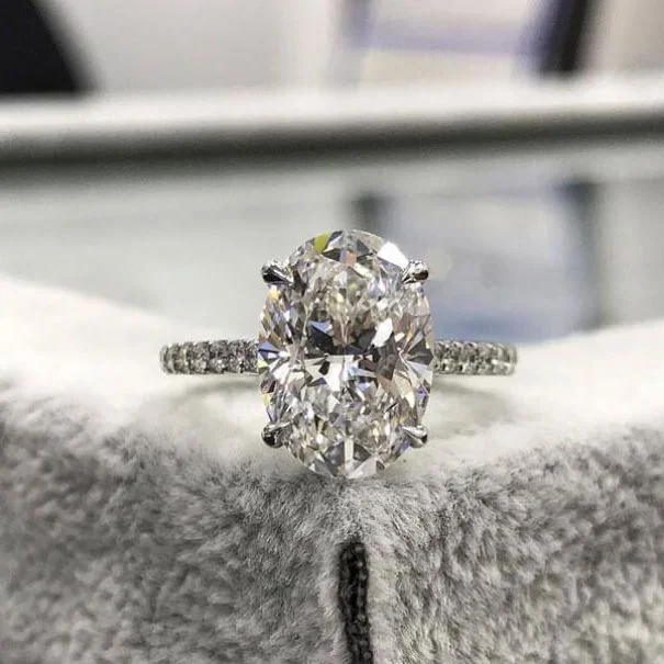Ovalschnitt Diamantweiß 925er Sterlingsilber Verlobungsring