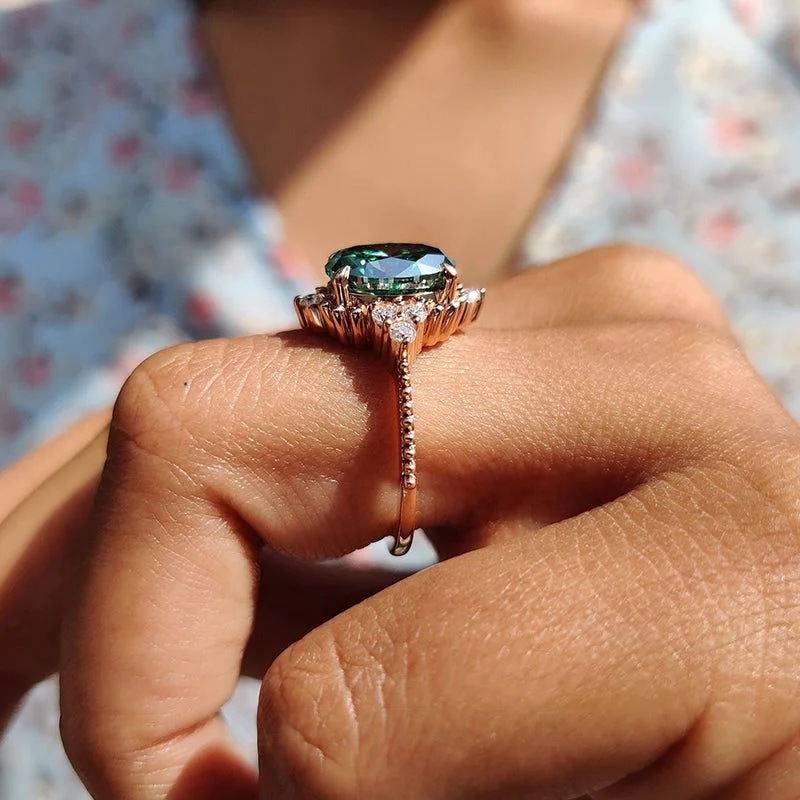 Ovalschnitt Smaragdgrün 925er Sterlingsilber Roségold Halo Verlobungsring