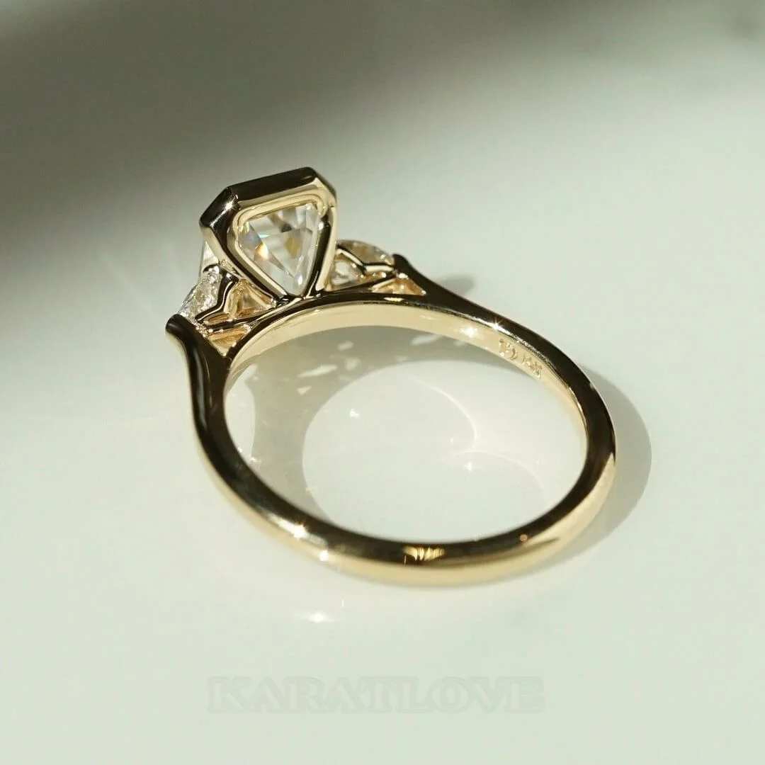 Smaragdschliff Diamantweiß 925er Sterlingsilber Gelbgold 3-Steine Verlobungsring