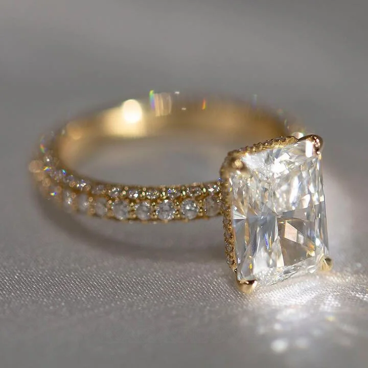 Radiantschliff Diamantweiß 925er Sterlingsilber Gelbgold Verlobungsring Radiantschliff Diamantweiß 925er Sterlingsilber Gelbgold Verlobungsring