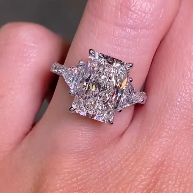 Radiantschliff Diamantweiß 925er Sterlingsilber 3-Steine Verlobungsring