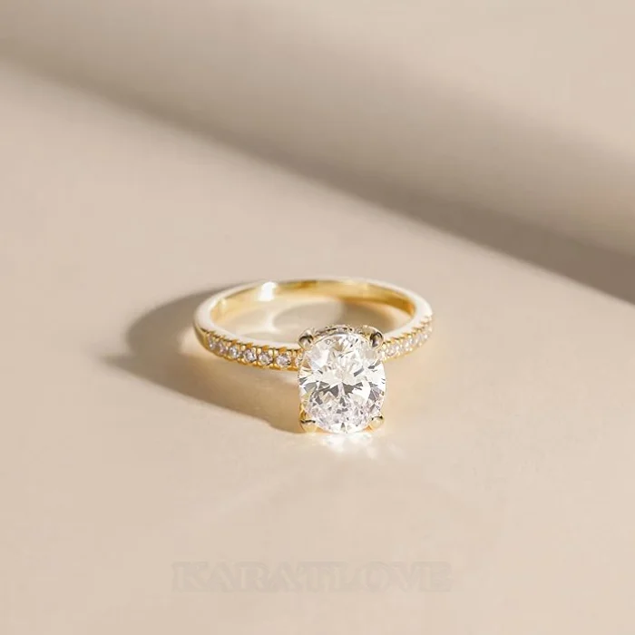 Ovalschnitt Diamantweiß 925er Sterlingsilber Klassisch Verlobungsring
