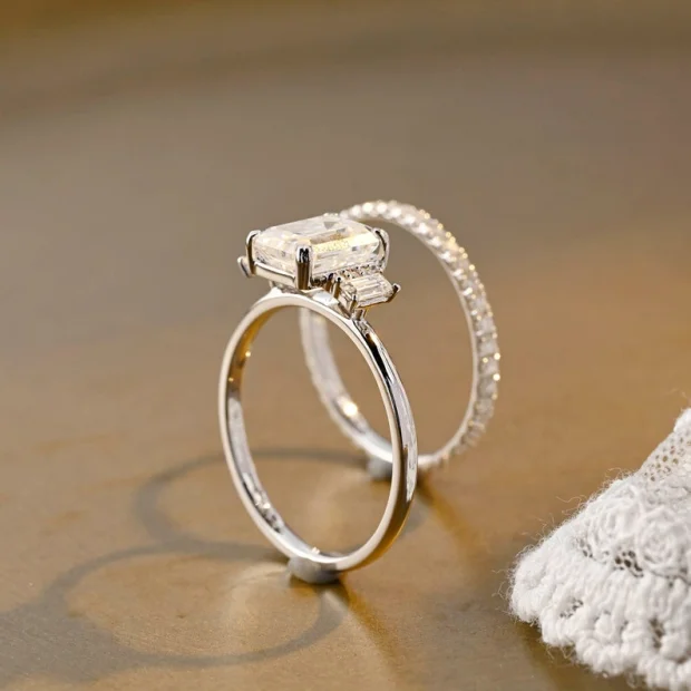 Smaragdschliff Diamantweiß Klassisch 3-Steine 925er Sterlingsilber Ring-Set