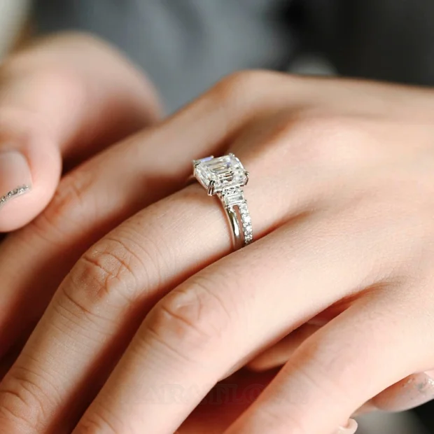 Smaragdschliff Diamantweiß Klassisch 3-Steine 925er Sterlingsilber Ring-Set