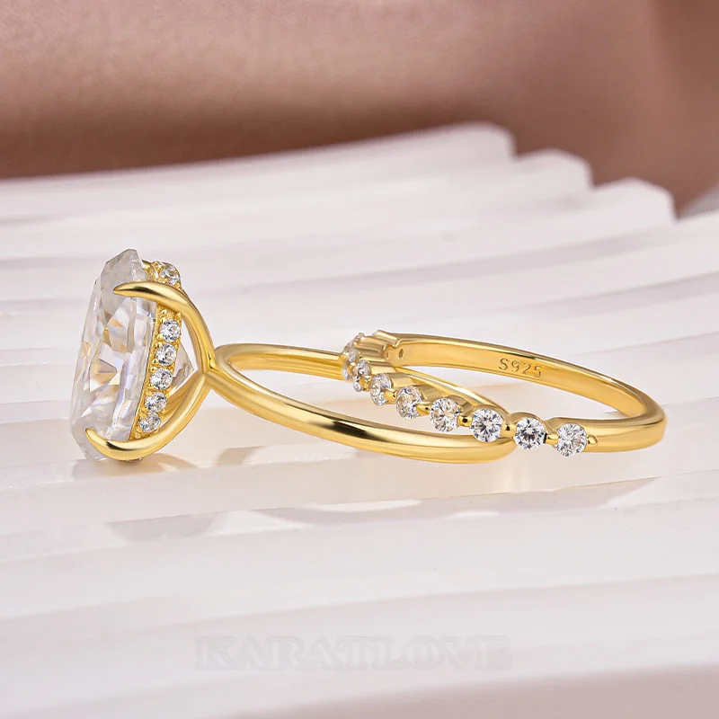 Ovalschnitt Diamantweiß 925er Sterlingsilber Gelbgold Halo Trauring-Set