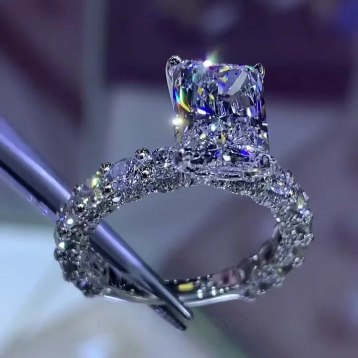 Radiantschliff Diamantweiß Art-Déco Verlobungsring aus 925er Sterlingsilber