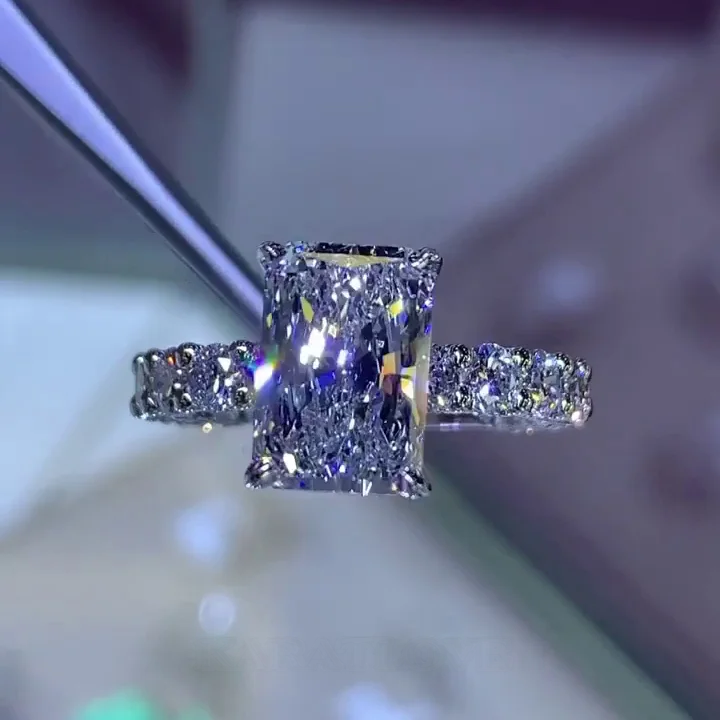 Radiantschliff Diamantweiß Art-Déco Verlobungsring aus 925er Sterlingsilber