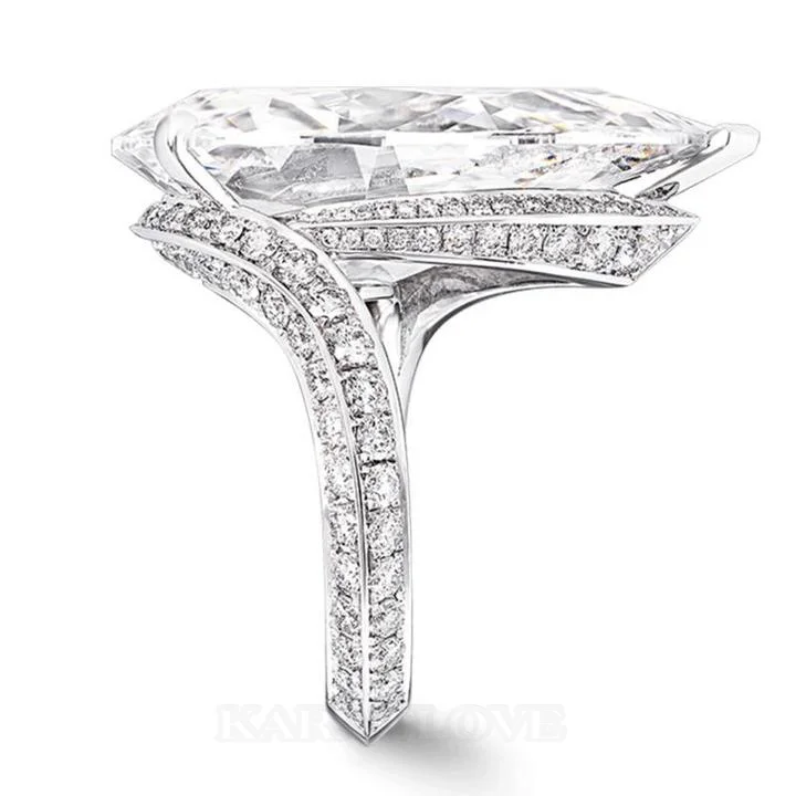 Diamantweiß Tropfenschliff Verlobungsring aus 925er Sterlingsilber