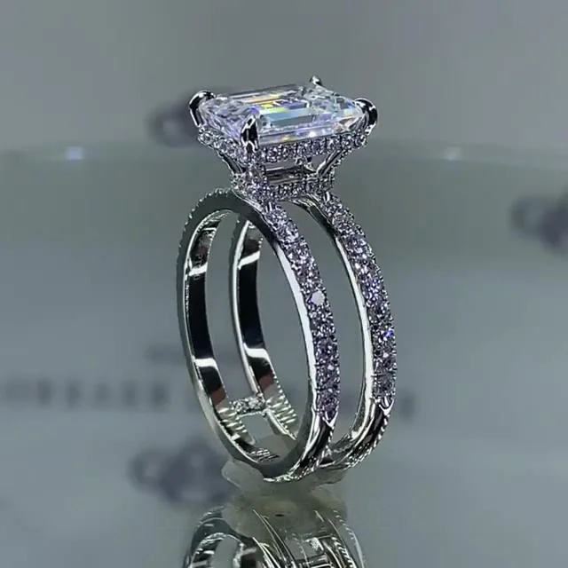 Smaragdschliff Diamantweiß Verlobungsring aus 925er Sterlingsilber