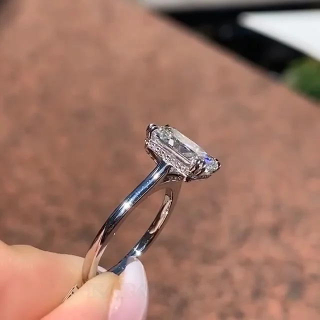 Diamantweiß Radiantschliff Klassisch Verlobungsring aus 925er Sterlingsilber