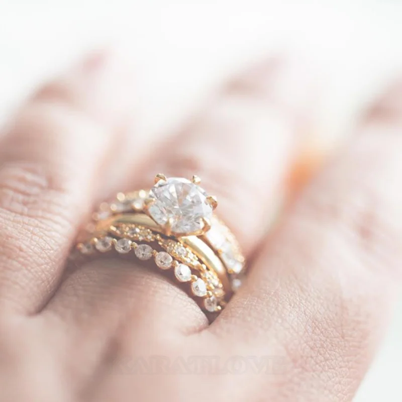 Rundschliff Diamantweiß Gold Brautset aus 925er Sterlingsilber