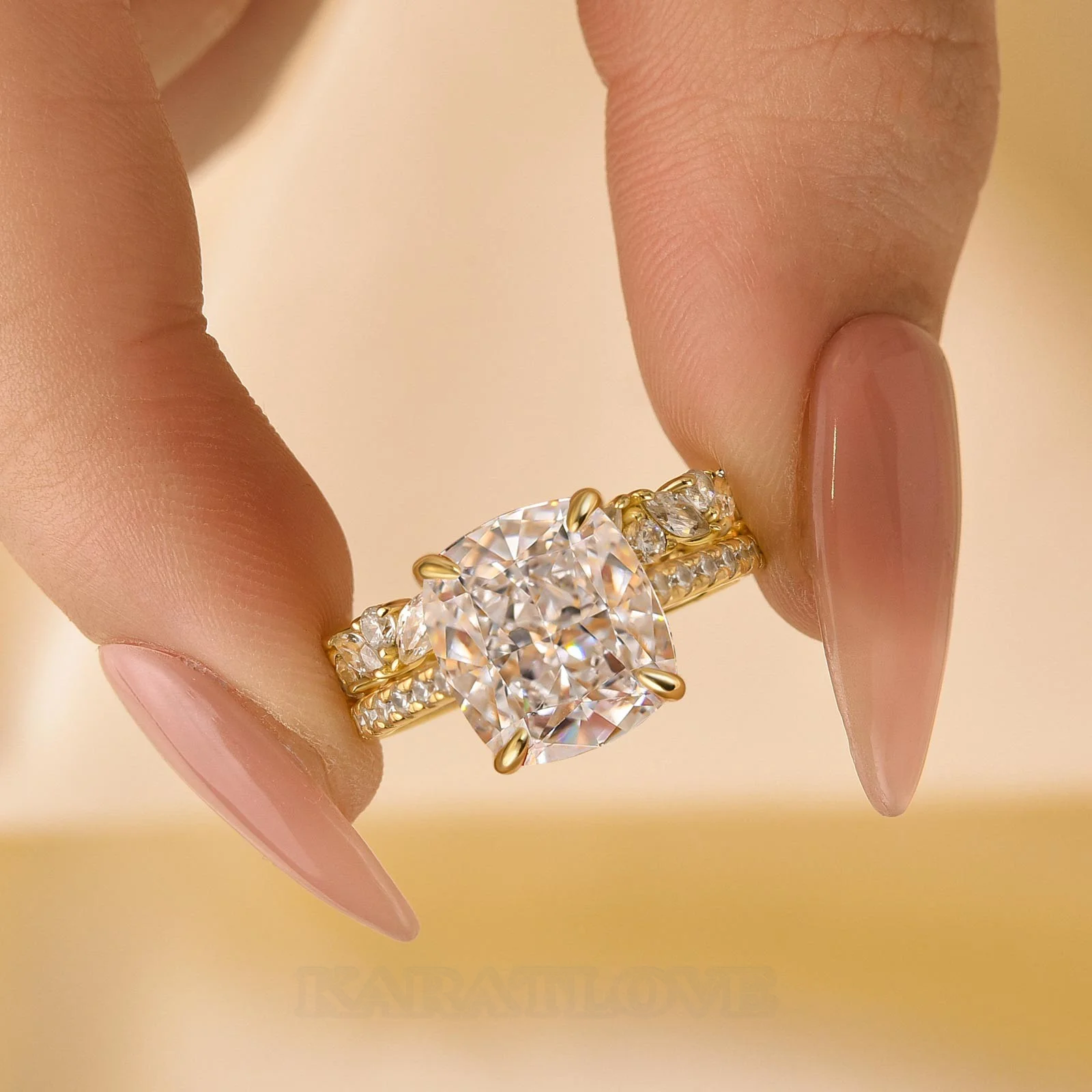 Kissenschliff Diamantweiß 925er Sterlingsilber Halo Ring-Set