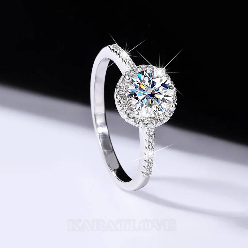 Rundschliff Moissanite Diamantweiß 925er Sterlingsilber Halo Verlobungsring