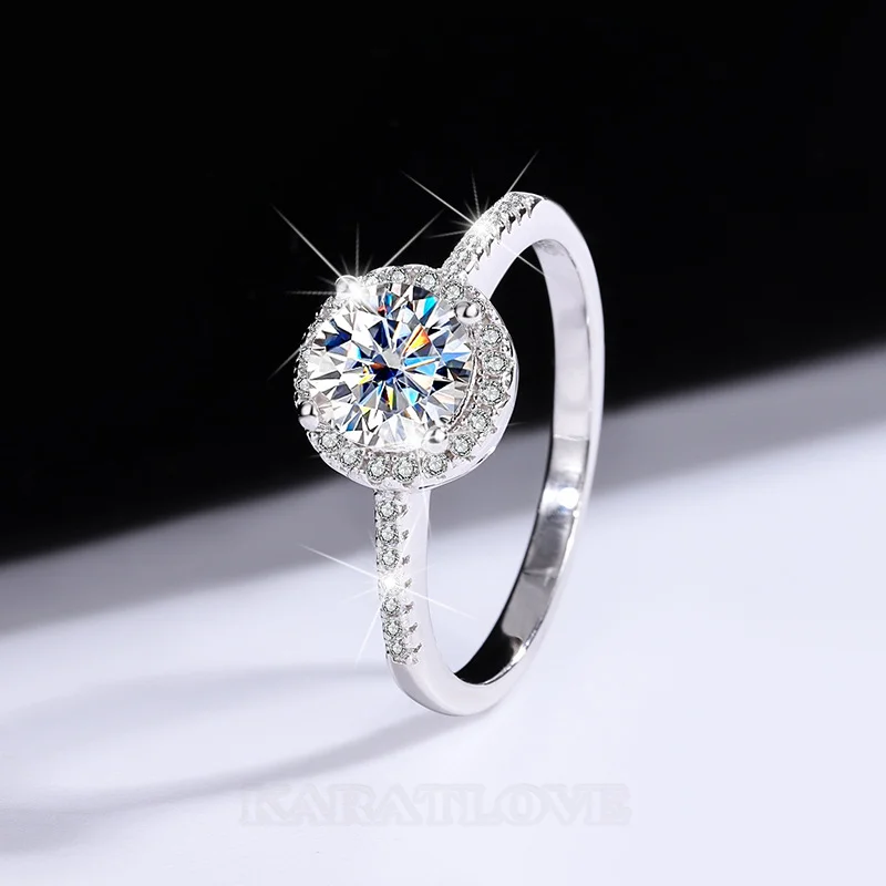 Rundschliff Moissanite Diamantweiß 925er Sterlingsilber Halo Verlobungsring