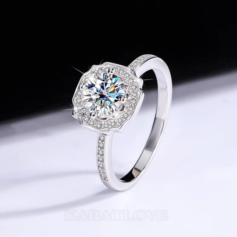 Rundschliff Moissanite Diamantweiß 925er Sterlingsilber Halo Verlobungsring