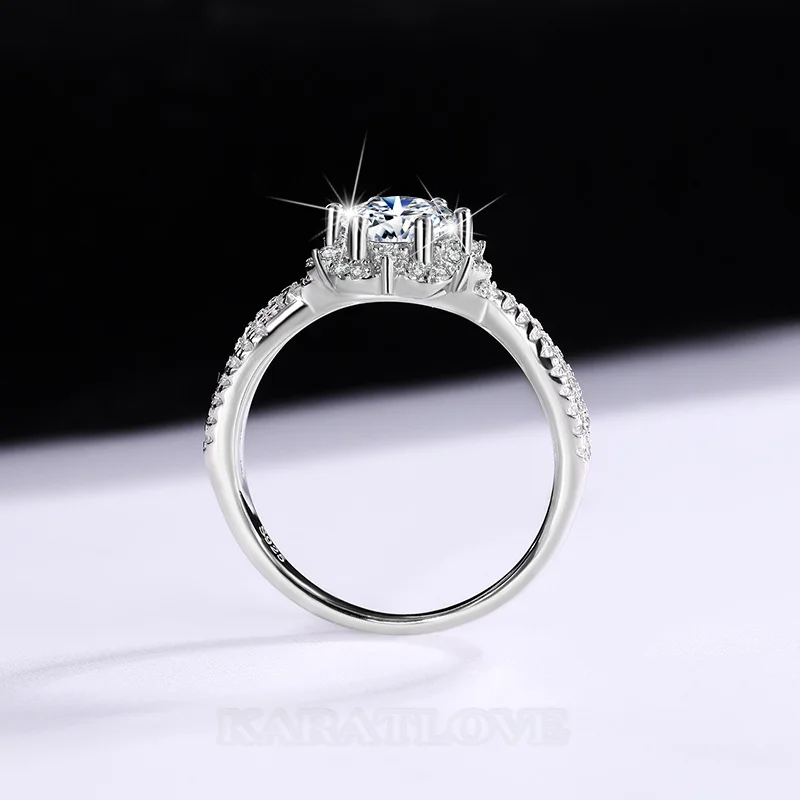 Rundschliff Moissanite Diamantweiß 925er Sterlingsilber Halo Verlobungsring