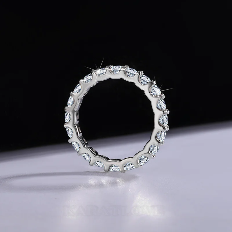 Rundschliff Moissanite Diamantweiß 925er Sterlingsilber Eheringe