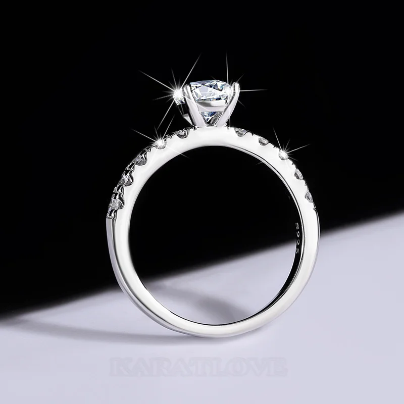 Rundschliff Moissanite Diamantweiß 925er Sterlingsilber Klassisch Verlobungsring