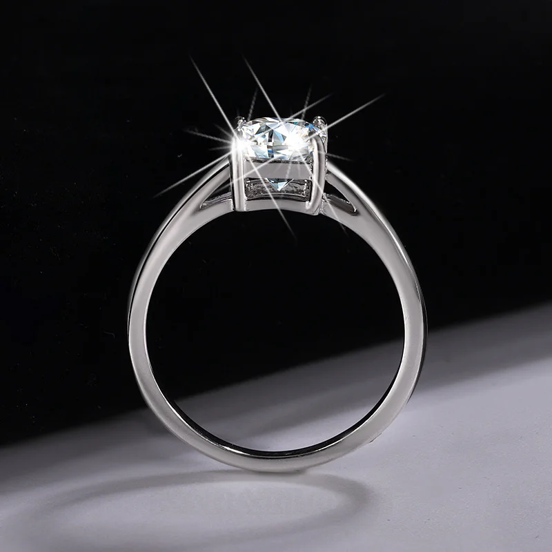 Asscher-Schliff Moissanite Diamantweiß 925er Sterlingsilber Solitär-Verlobungsring