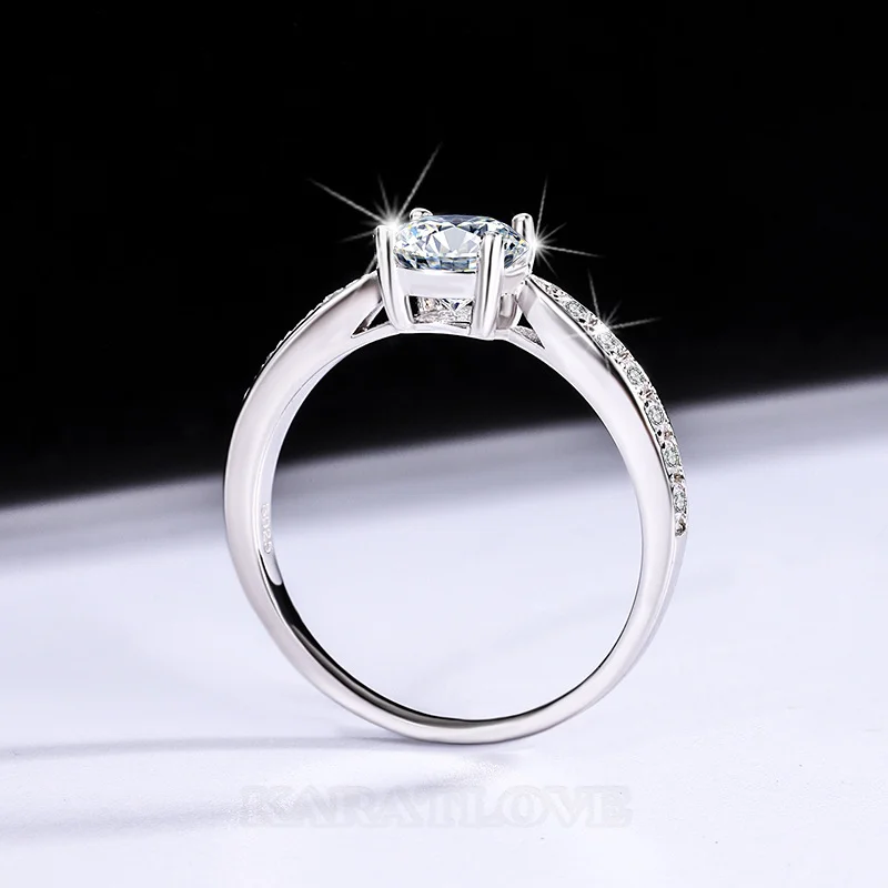 Rundschliff Moissanite Diamantweiß 925er Sterlingsilber Klassisch Verlobungsring