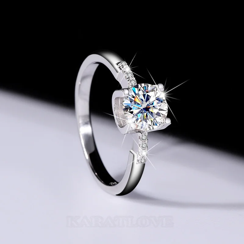Rundschliff Moissanite Diamantweiß 925er Sterlingsilber Klassisch Verlobungsring