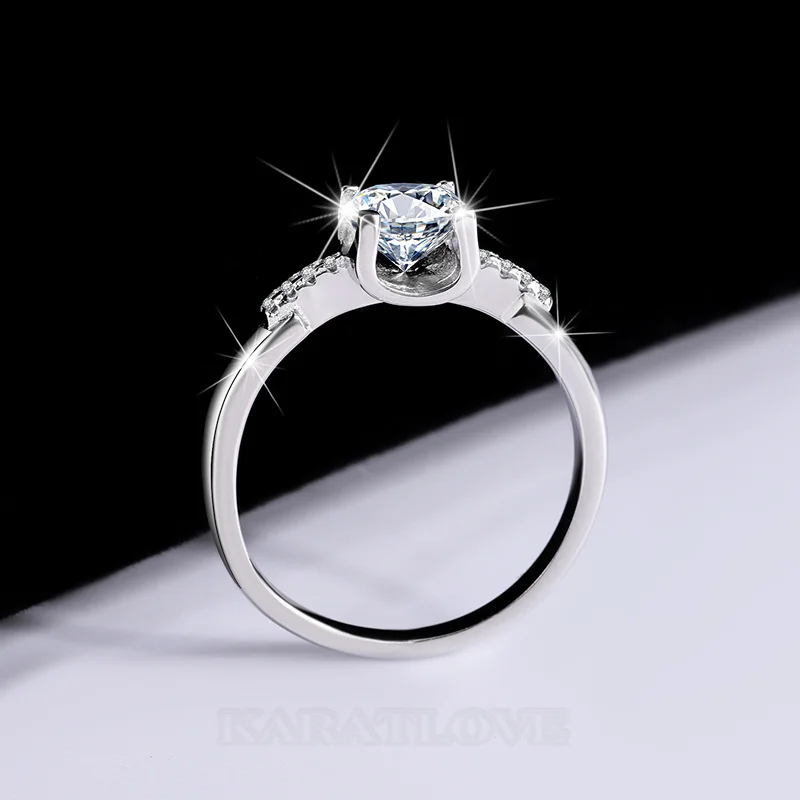 Rundschliff Moissanite Diamantweiß 925er Sterlingsilber Klassisch Verlobungsring