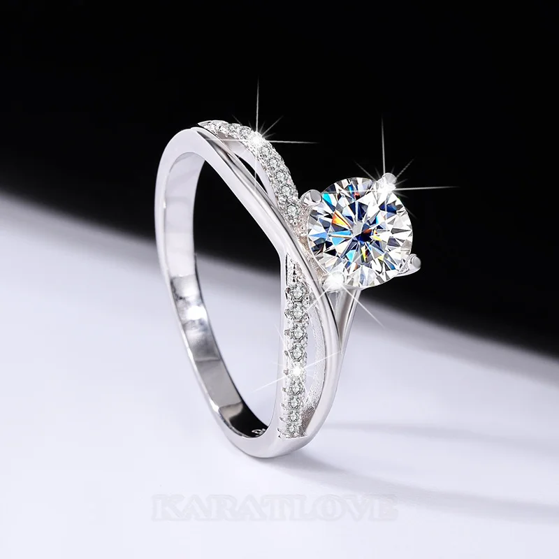 Rundschliff Moissanite Diamantweiß 925er Sterlingsilber Klassisch Verlobungsring