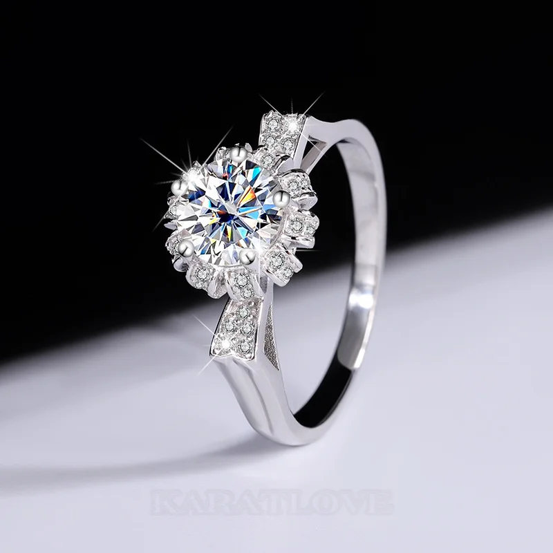 Rundschliff Moissanite Diamantweiß 925er Sterlingsilber Halo Verlobungsring