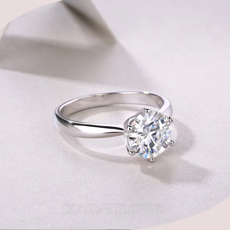 Rundschliff Moissanite Diamantweiß 925er Sterlingsilber Solitär-Verlobungsring