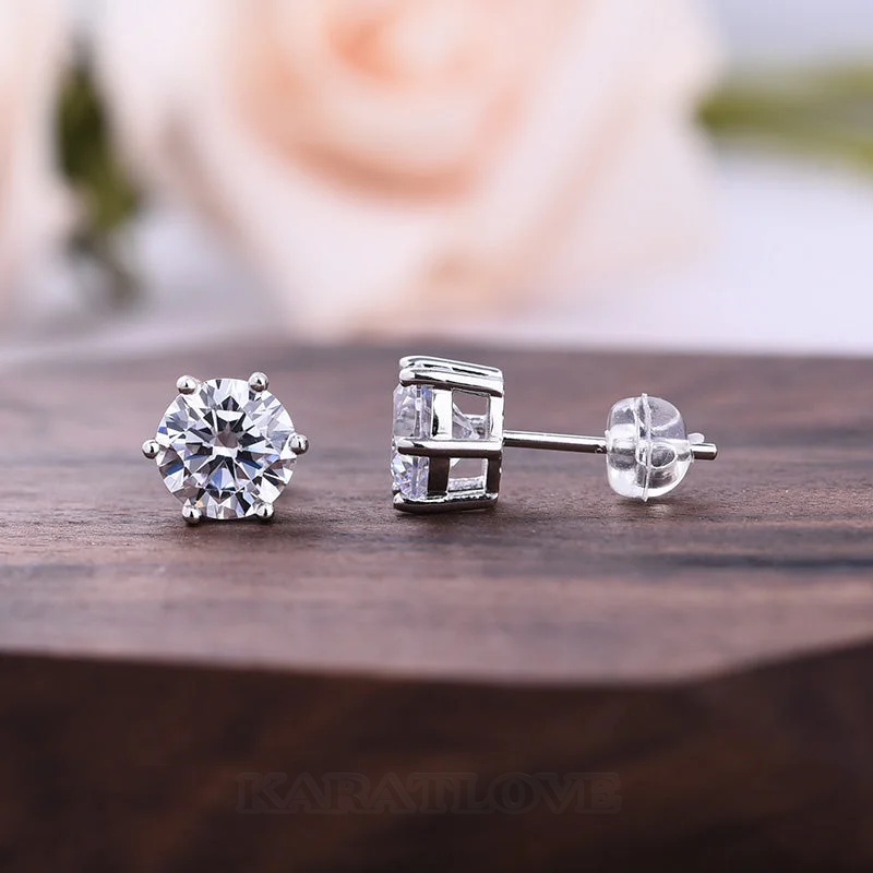 Diamantweiß Rundschliff Ohrstecker aus 925er Sterlingsilber