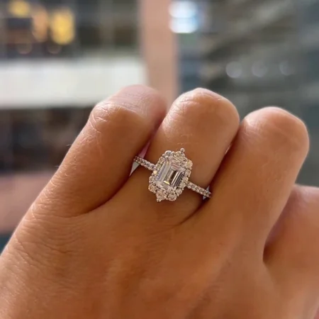 Smaragdschliff Diamantweiß Halo 925er Sterlingsilber Verlobungsring