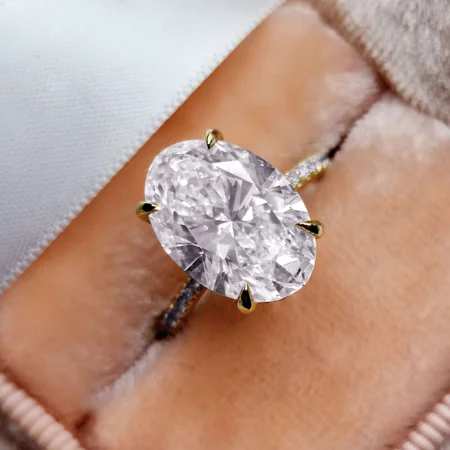 Ovalschnitt Diamantweiß 925er Sterlingsilber Gelbgold Verstecktes Halo Verlobungsring