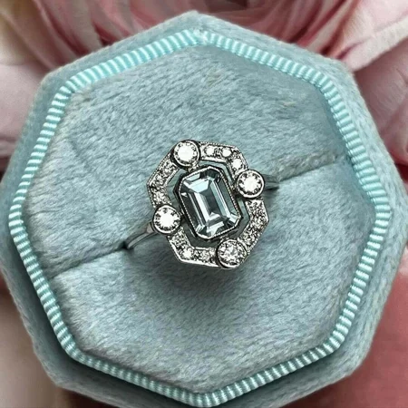 Smaragdschliff Aquamarine 925er Sterlingsilber Halo Verlobungsring