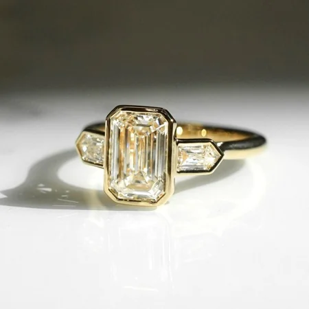 Smaragdschliff Diamantweiß 925er Sterlingsilber Gelbgold 3-Steine Verlobungsring