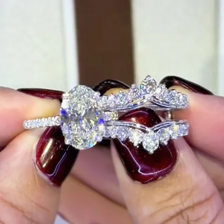 Ovalschnitt Diamantweiß...