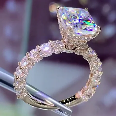 Radiantschliff Diamantweiß...