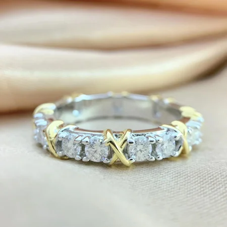 Rundschliff Moissanite...