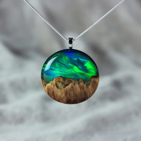 Halskette aus Holz und Harz mit Aurora-Borealis-Effekt, zum Jubiläum oder Geburtstag