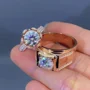 Paar-Ringe aus rosévergoldetem Sterlingsilber mit Brillantschliff-Diamant