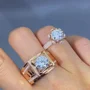 Paar-Ringe aus rosévergoldetem Sterlingsilber mit Brillantschliff-Diamant