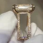 Smaragdschliff Diamantweiß Gelbgold 925er Sterlingsilber Verstecktes Halo Verlobungsring