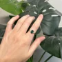 Ovalschnitt Smaragdgrün 925er Sterlingsilber 3-Steine Minimalistisch Verlobungsring